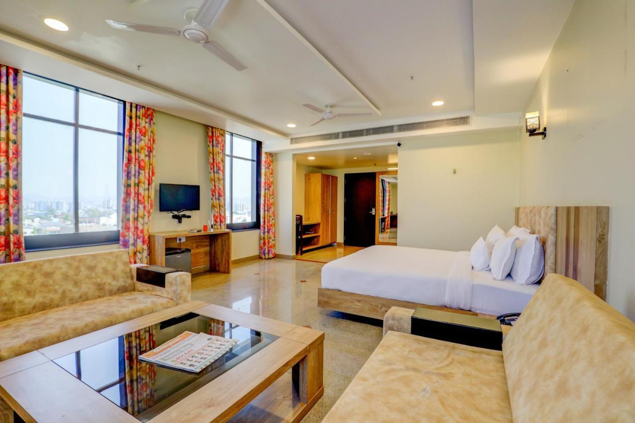 Hotel Shree Nanda Udaipur Kültér fotó