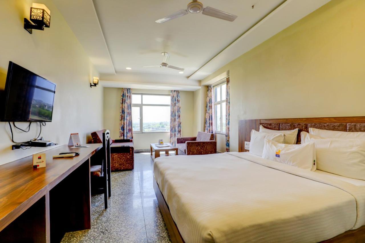 Hotel Shree Nanda Udaipur Kültér fotó