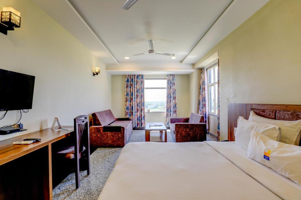Hotel Shree Nanda Udaipur Kültér fotó